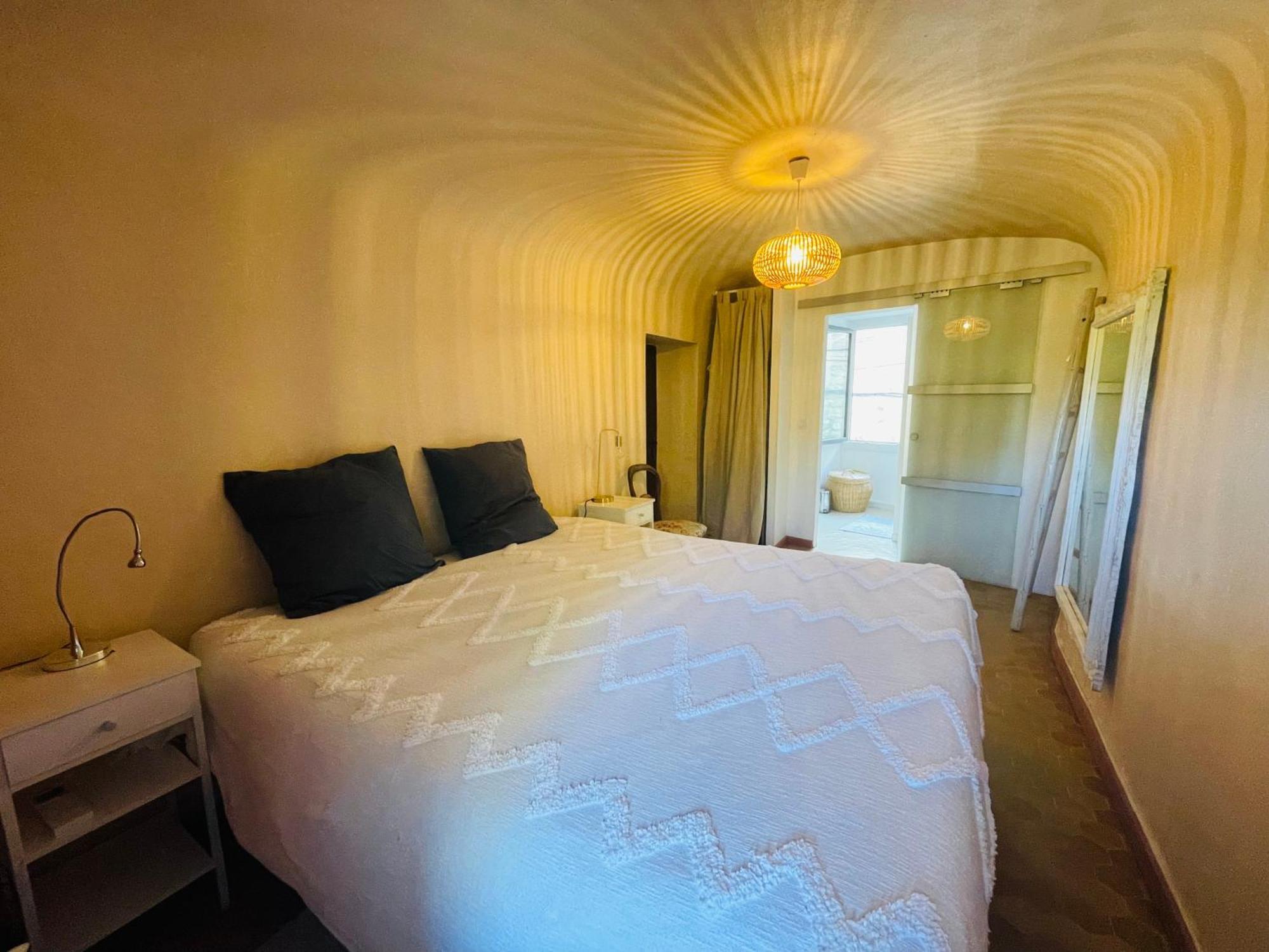 Maison Des Bourgades Saint-Julien-de-Peyrolas Экстерьер фото